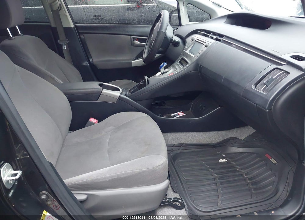 2013 TOYOTA PRIUS TWO VIN: JTDKN3DU7D0346805
