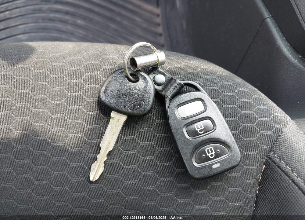 2020 HYUNDAI ELANTRA VIN: 5NPD84LF4LH569278