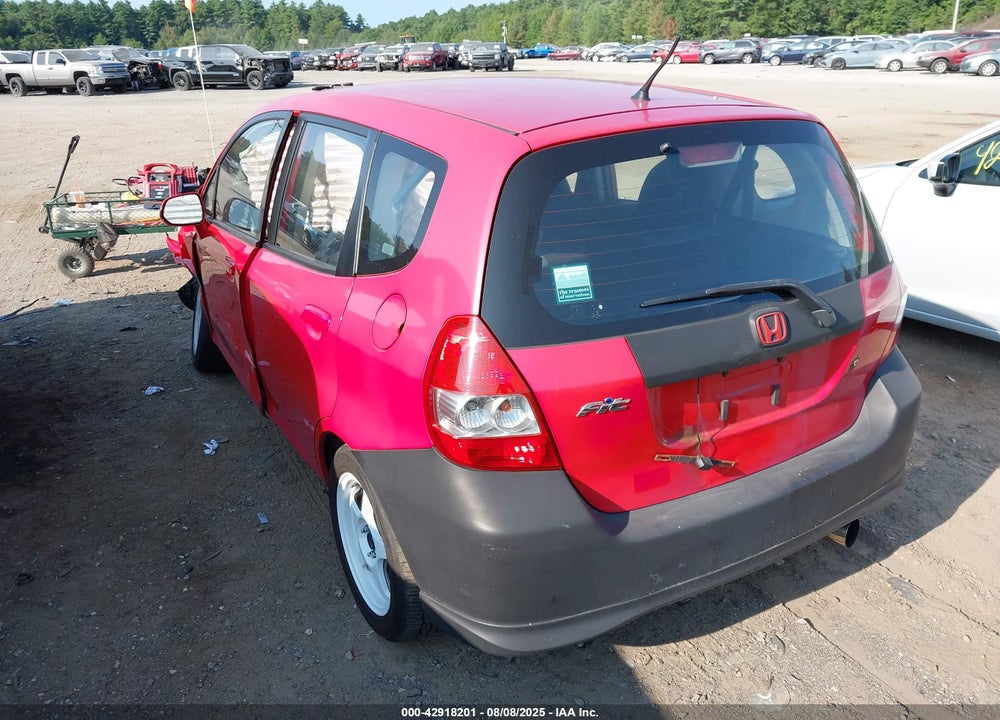 2008 HONDA FIT VIN: JHMGD37498S023773