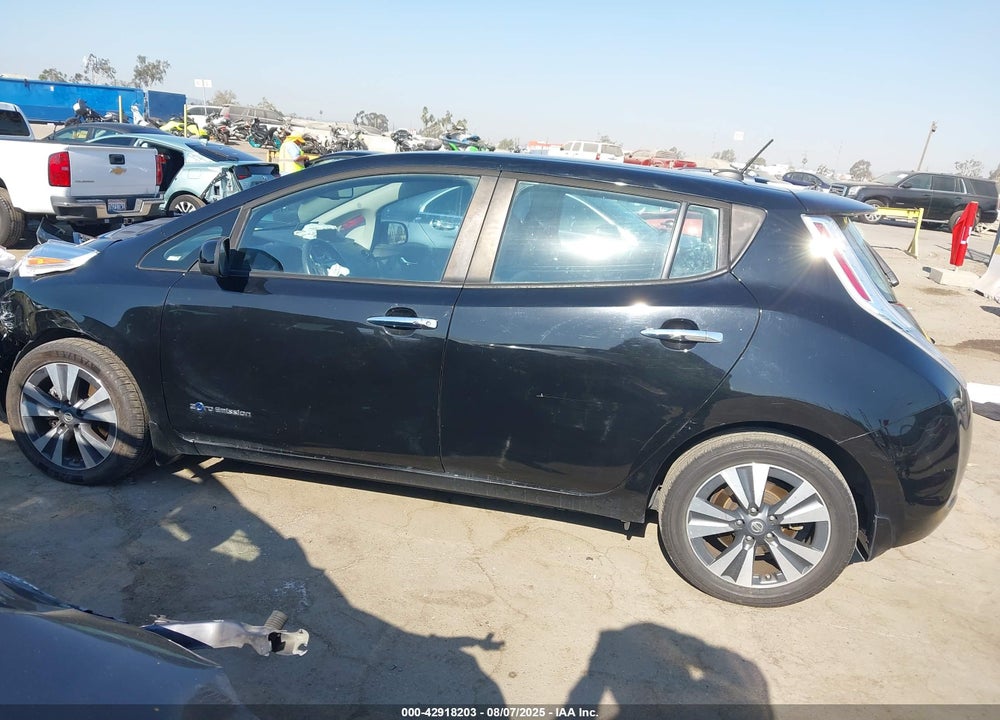 2017 NISSAN LEAF SV VIN: 1N4BZ0CP2HC300131
