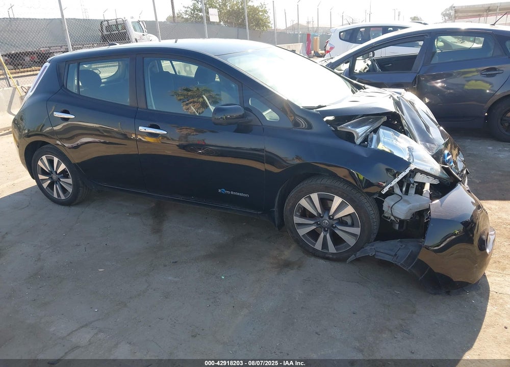 2017 NISSAN LEAF SV VIN: 1N4BZ0CP2HC300131