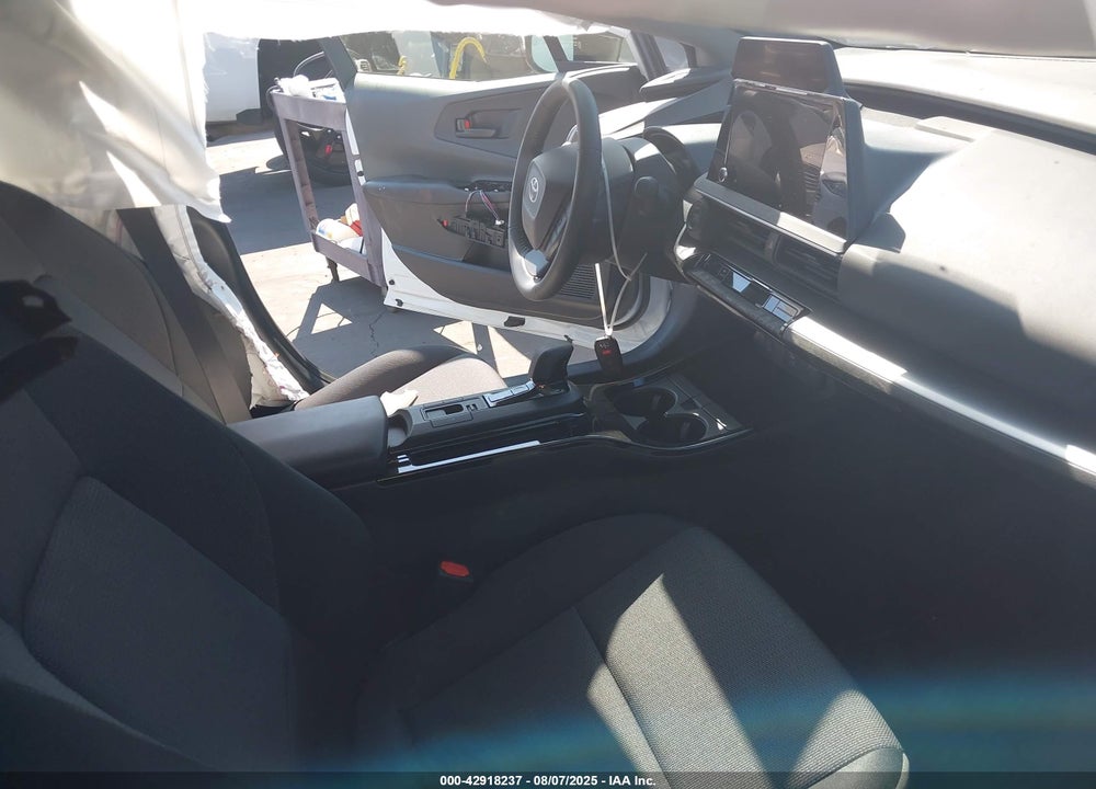 2025 TOYOTA PRIUS VIN: JTDACAAU1S3050863