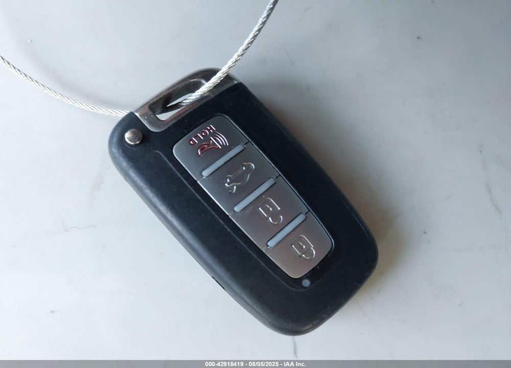 2013 HYUNDAI VELOSTER VIN: KMHTC6AE1DU169827