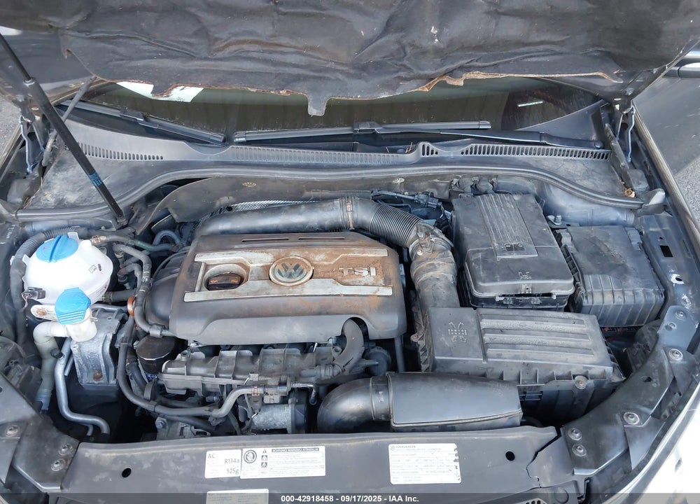 2012 VOLKSWAGEN GTI VIN: WVWGV7AJ2CW181104
