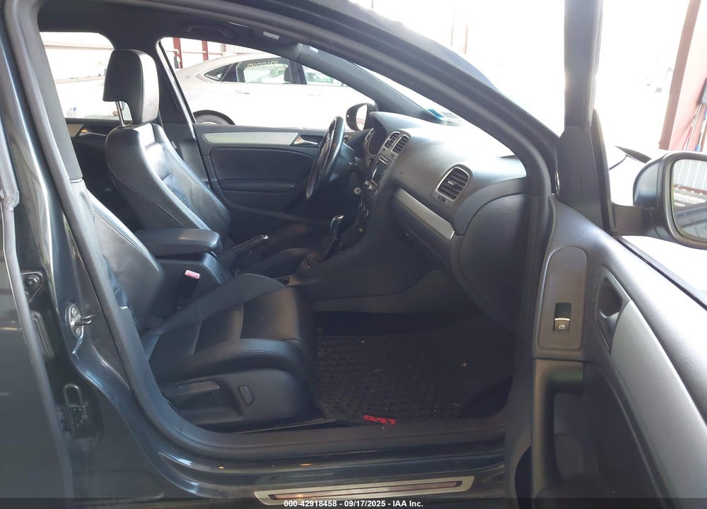 2012 VOLKSWAGEN GTI VIN: WVWGV7AJ2CW181104