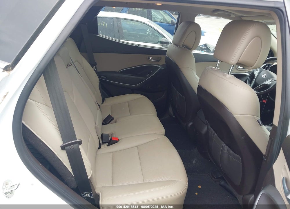2018 HYUNDAI SANTA FE VIN: 5XYZU3LB4JG566054