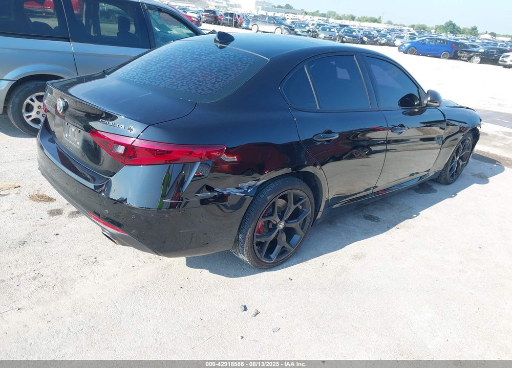 2021 ALFA ROMEO GIULIA VIN: ZARFANBN6M7641007