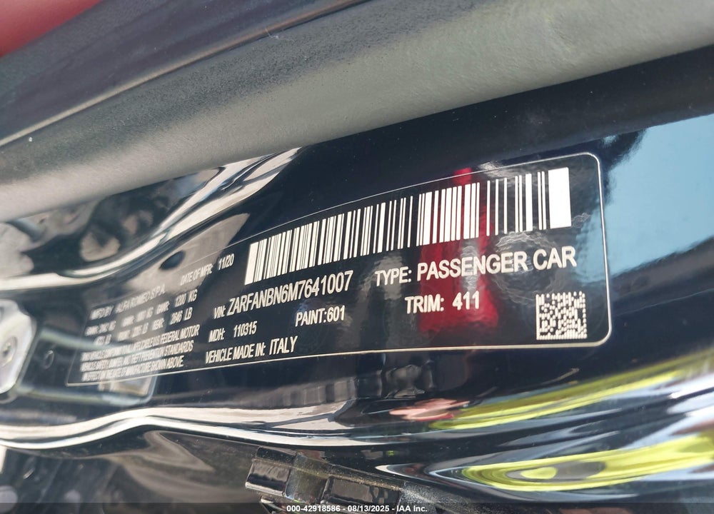 2021 ALFA ROMEO GIULIA VIN: ZARFANBN6M7641007