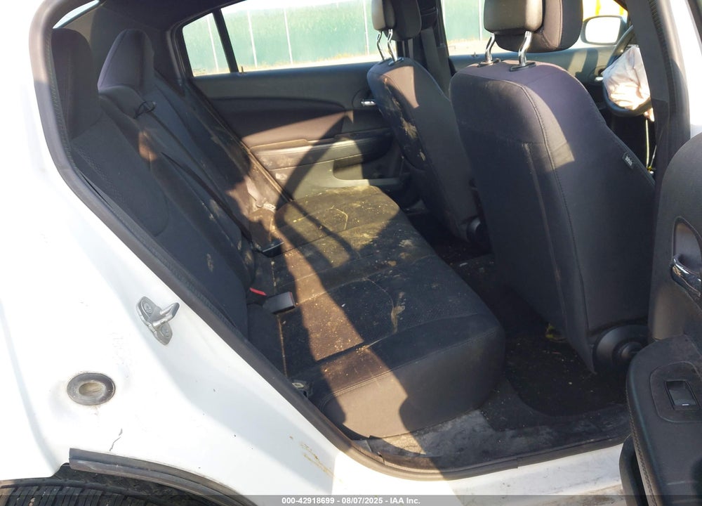 2014 CHRYSLER 200 VIN: 1C3CCBAB2EN204555