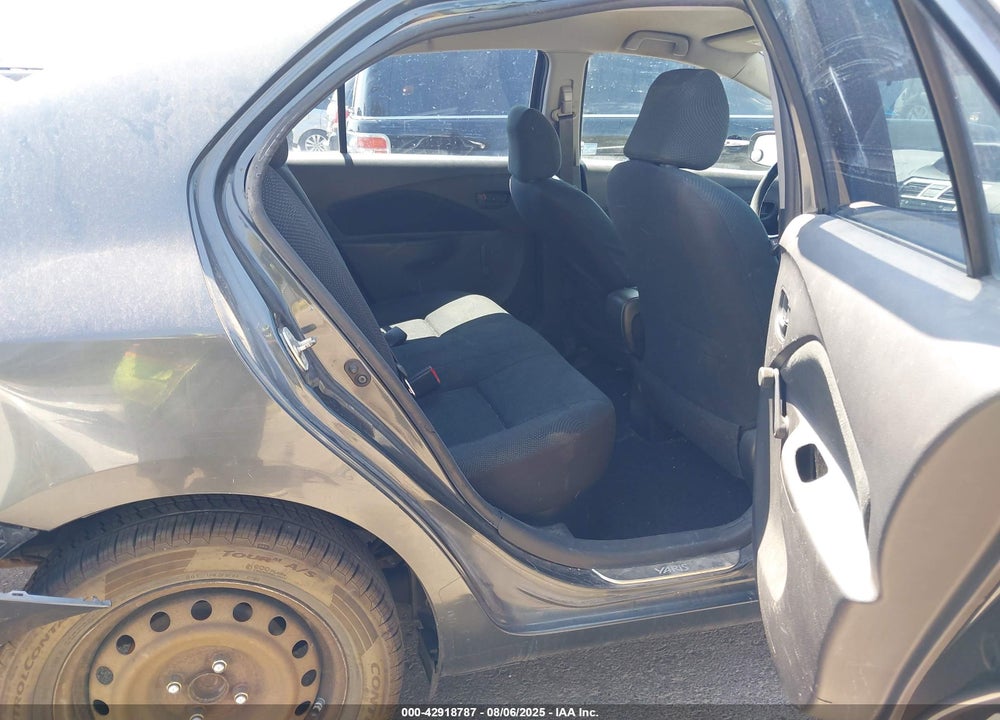 2010 TOYOTA YARIS VIN: JTDBT4K33A4066910