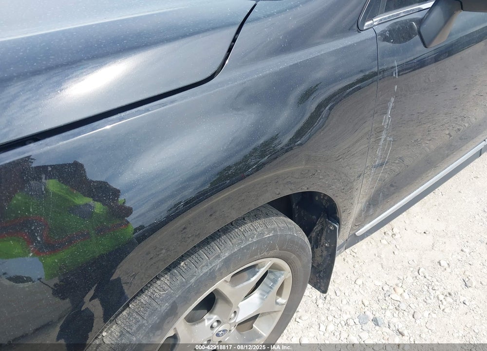 2018 SUBARU FORESTER VIN: JF2SJAWC0JH485581