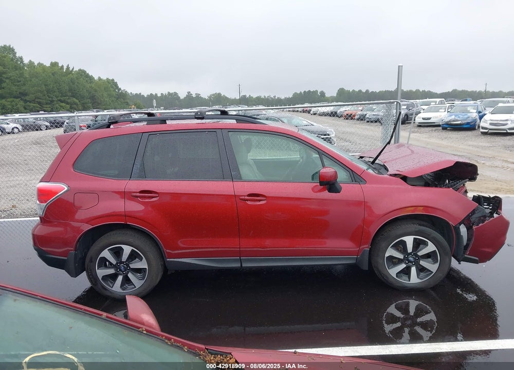 2018 SUBARU FORESTER VIN: JF2SJAEC2JH604037