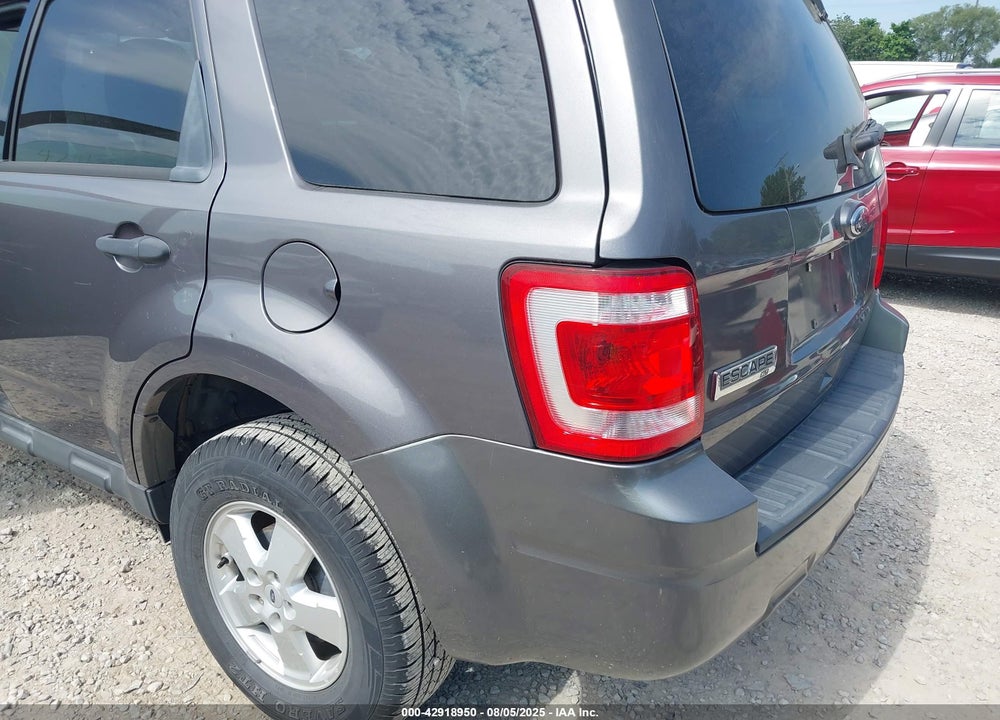 2010 FORD ESCAPE VIN: 1FMCU0D75AKA42237