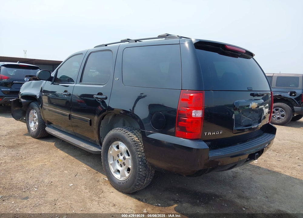 2011 CHEVROLET TAHOE VIN: 1GNSKBE02BR321356