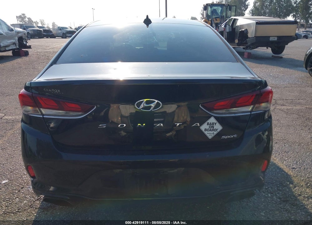2018 HYUNDAI SONATA VIN: 5NPE34AF2JH602880