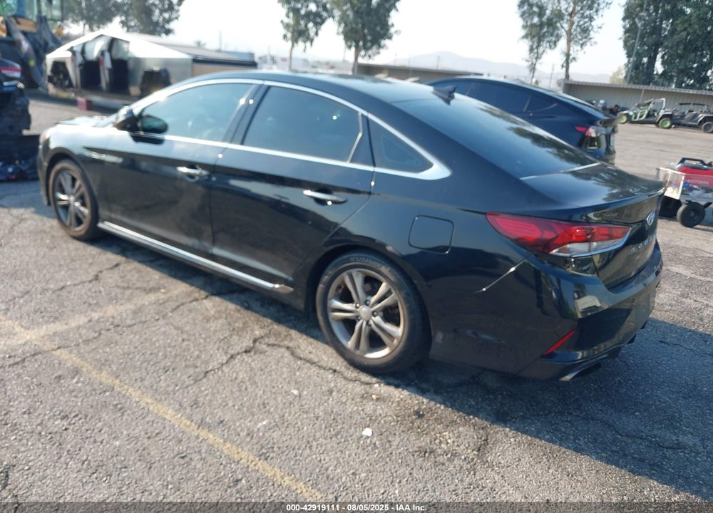 2018 HYUNDAI SONATA VIN: 5NPE34AF2JH602880