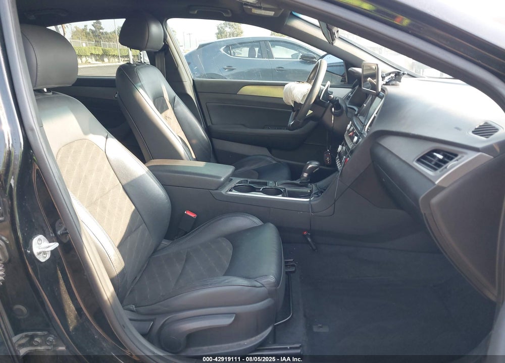 2018 HYUNDAI SONATA VIN: 5NPE34AF2JH602880