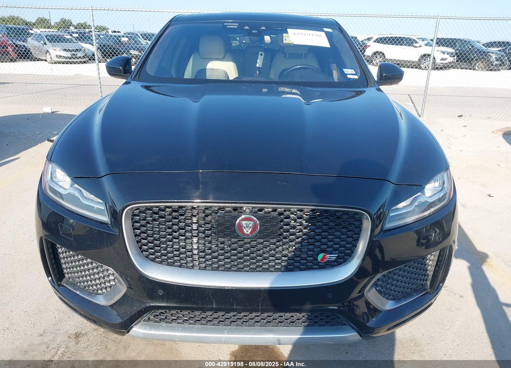 2018 JAGUAR F-PACE VIN: SADCM2FV3JA899873