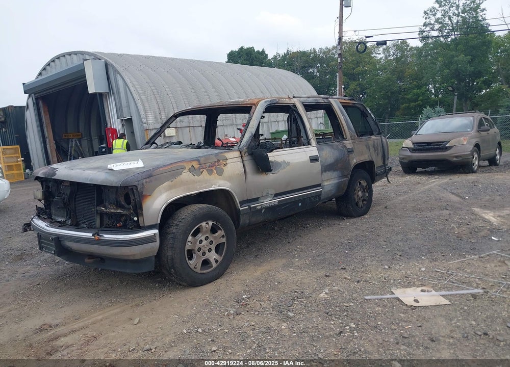 1999 CHEVROLET TAHOE LS VIN: 1GNEK13R6XJ319396