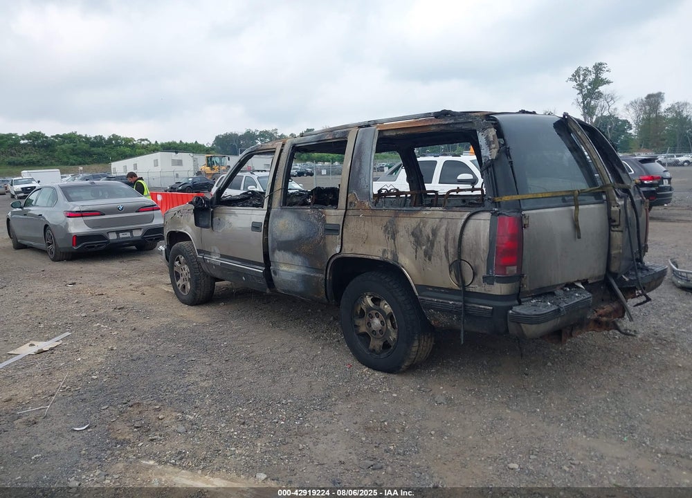 1999 CHEVROLET TAHOE LS VIN: 1GNEK13R6XJ319396