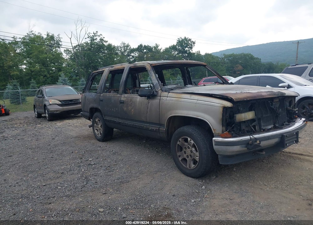 1999 CHEVROLET TAHOE LS VIN: 1GNEK13R6XJ319396