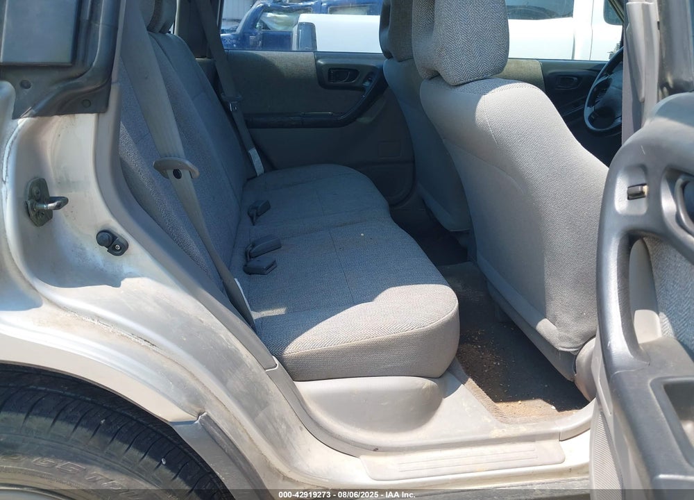 2001 SUBARU FORESTER L VIN: JF1SF635X1H760205