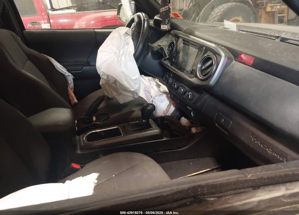 2017 TOYOTA TACOMA VIN: 3TMCZ5AN6HM100946