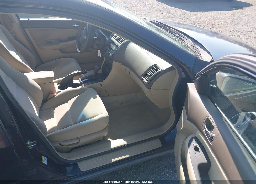 2005 HONDA ACCORD 2.4 LX VIN: 1HGCM56405L001522