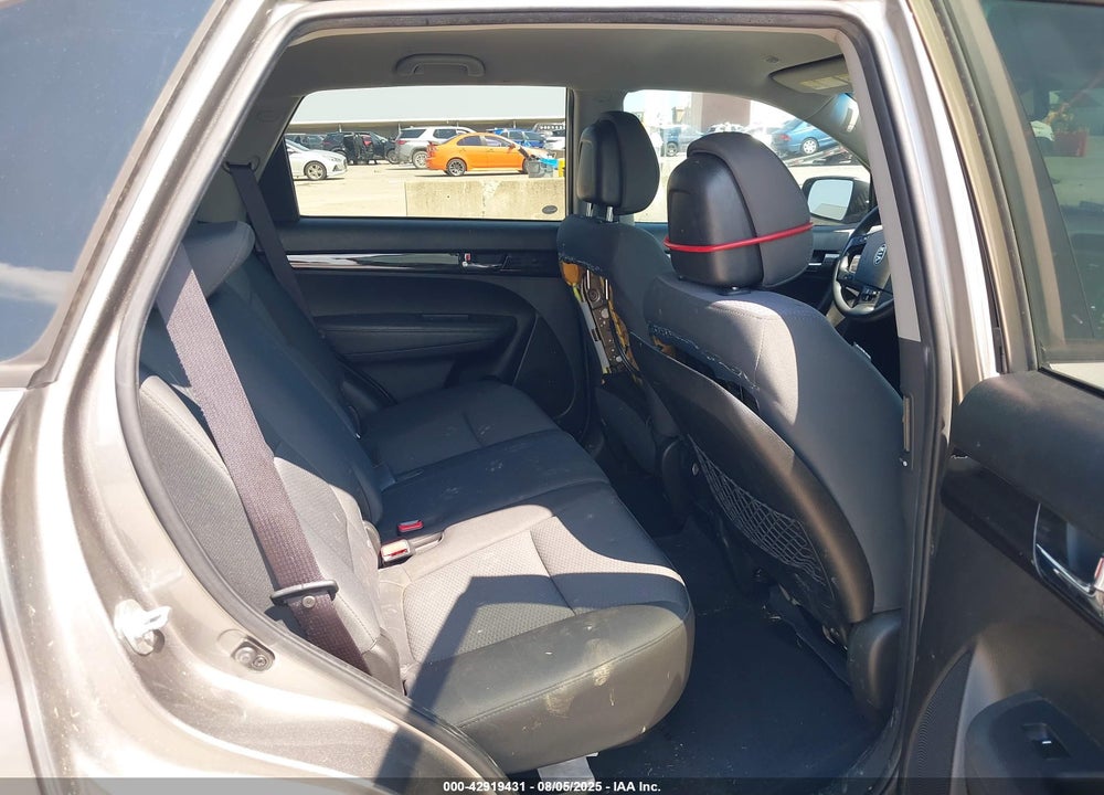 2012 KIA SORENTO LX VIN: 5XYKT3A62CG187843