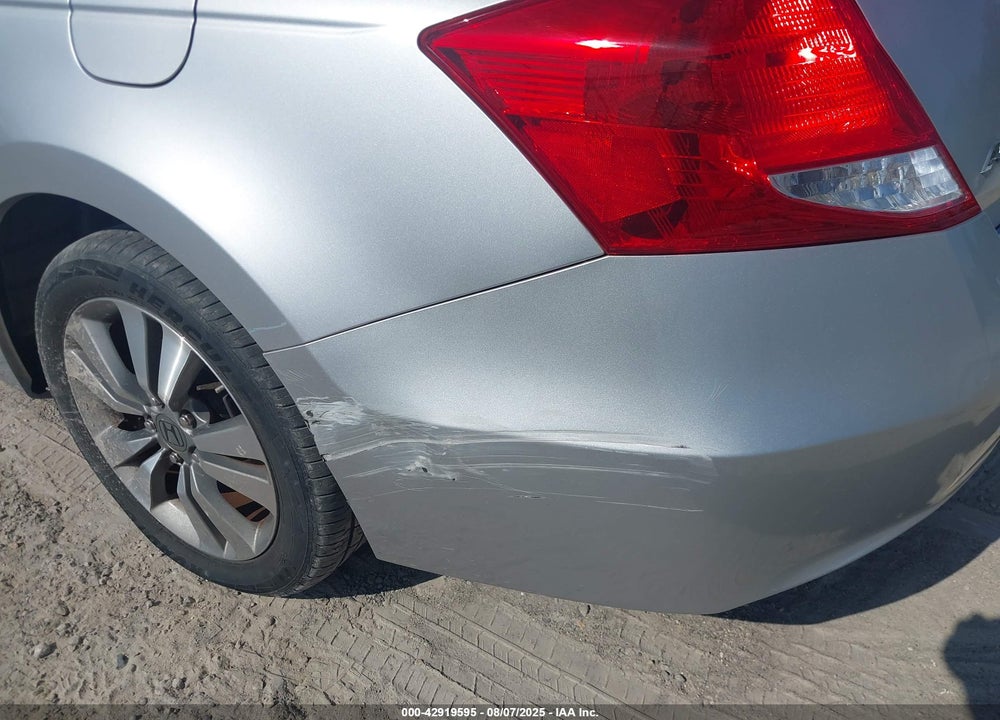 2012 HONDA ACCORD VIN: 1HGCS1B31CA015594