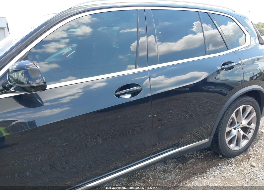 2019 BMW X5 VIN: 5UXCR6C5XKLL33996
