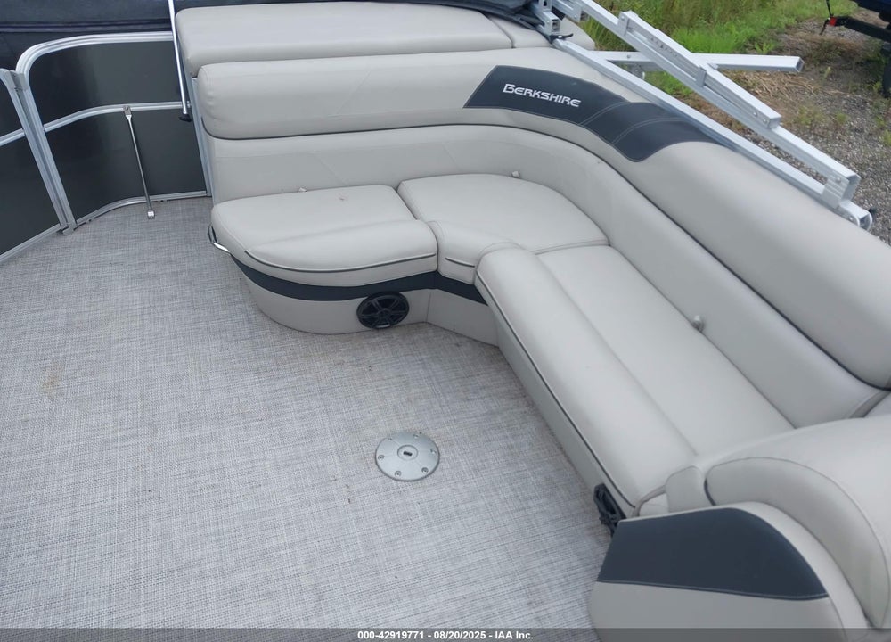 2020 BERKSHRIE 220CLLTD11 VIN: FRU45416L920