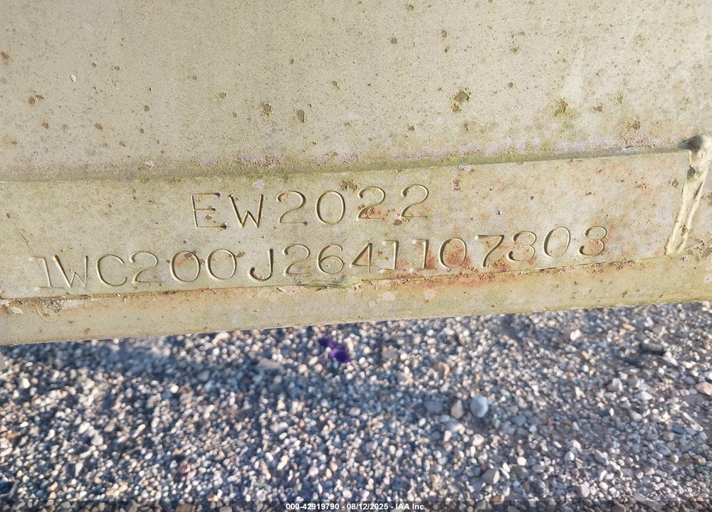 2004 WELLS CARGO --- VIN: 1WC200J2641107303