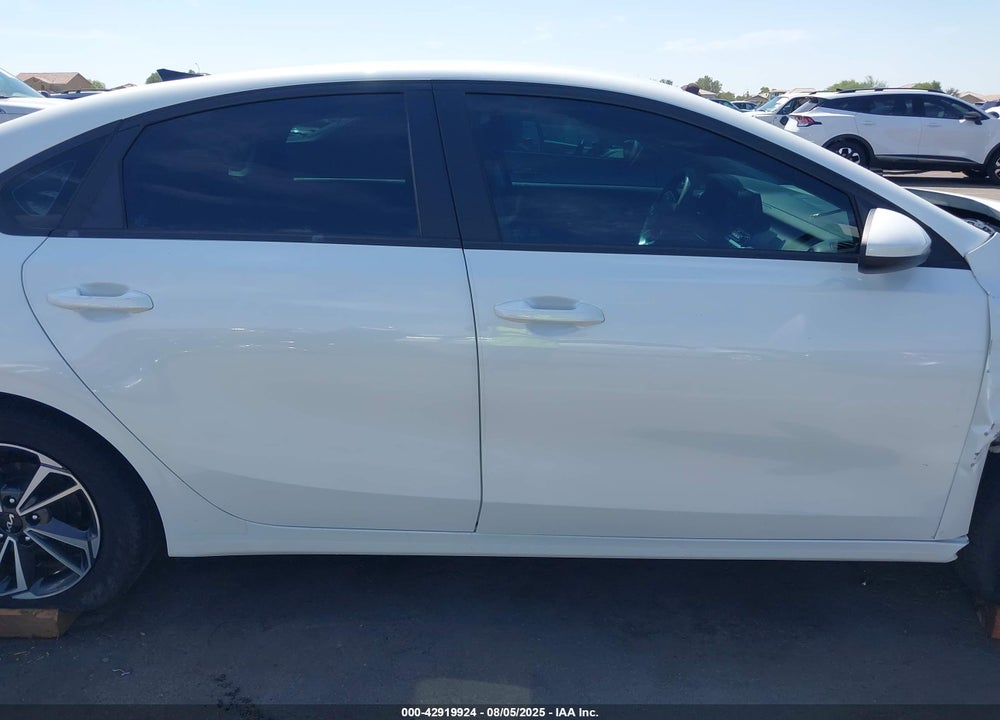 2023 KIA FORTE VIN: 3KPF24ADXPE690726