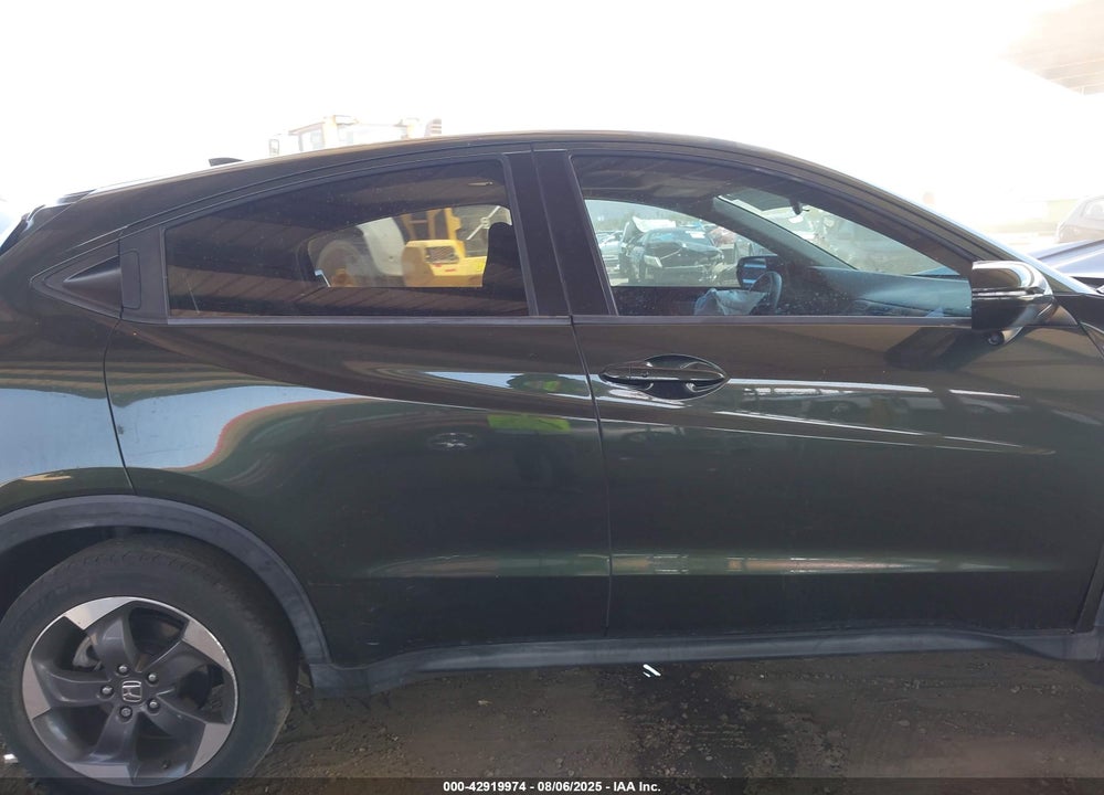 2018 HONDA HR-V VIN: 3CZRU5H53JG705519