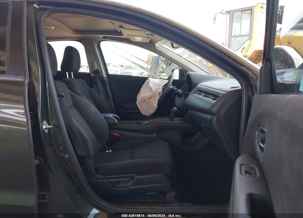 2018 HONDA HR-V VIN: 3CZRU5H53JG705519