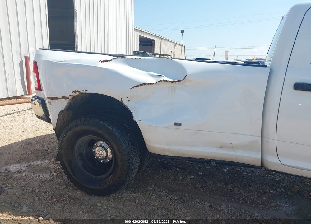 2022 RAM 3500 TRADESMAN  4X4 8' BOX VIN: 3C63RRGL6NG117311