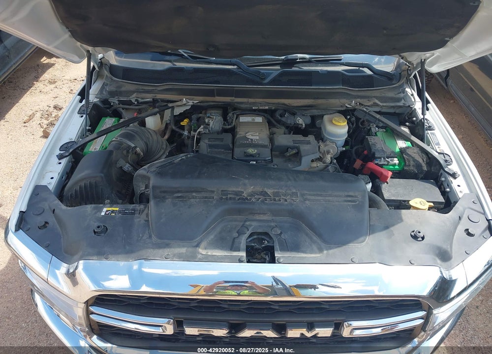 2022 RAM 3500 TRADESMAN  4X4 8' BOX VIN: 3C63RRGL6NG117311