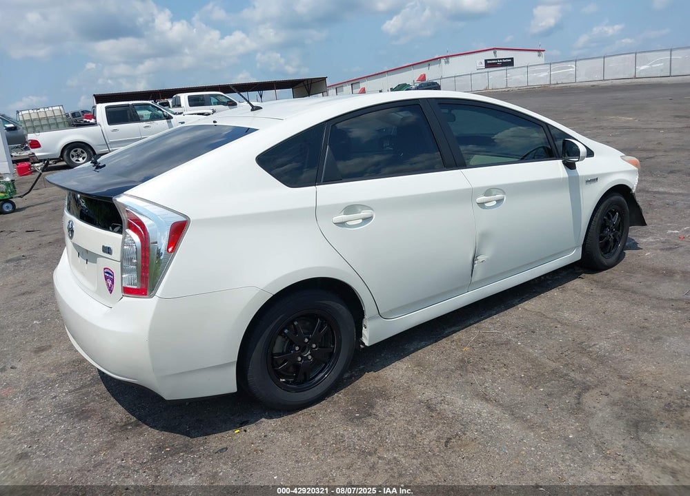 2015 TOYOTA PRIUS TWO VIN: JTDKN3DU0F1987890