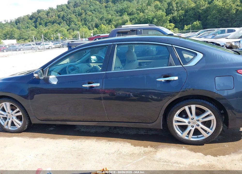 2013 NISSAN ALTIMA VIN: 1N4BL3AP9DC122752
