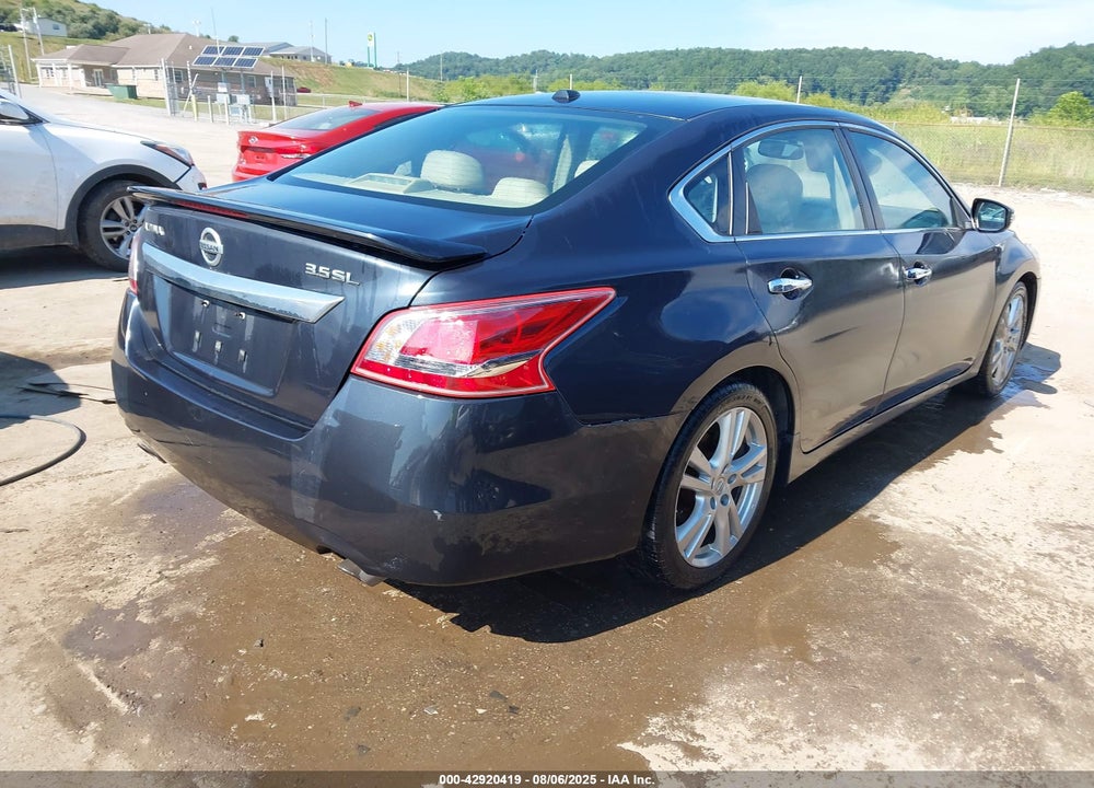 2013 NISSAN ALTIMA VIN: 1N4BL3AP9DC122752