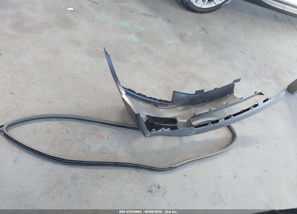 2010 HONDA CIVIC VIN: 19XFA1F50AE076665
