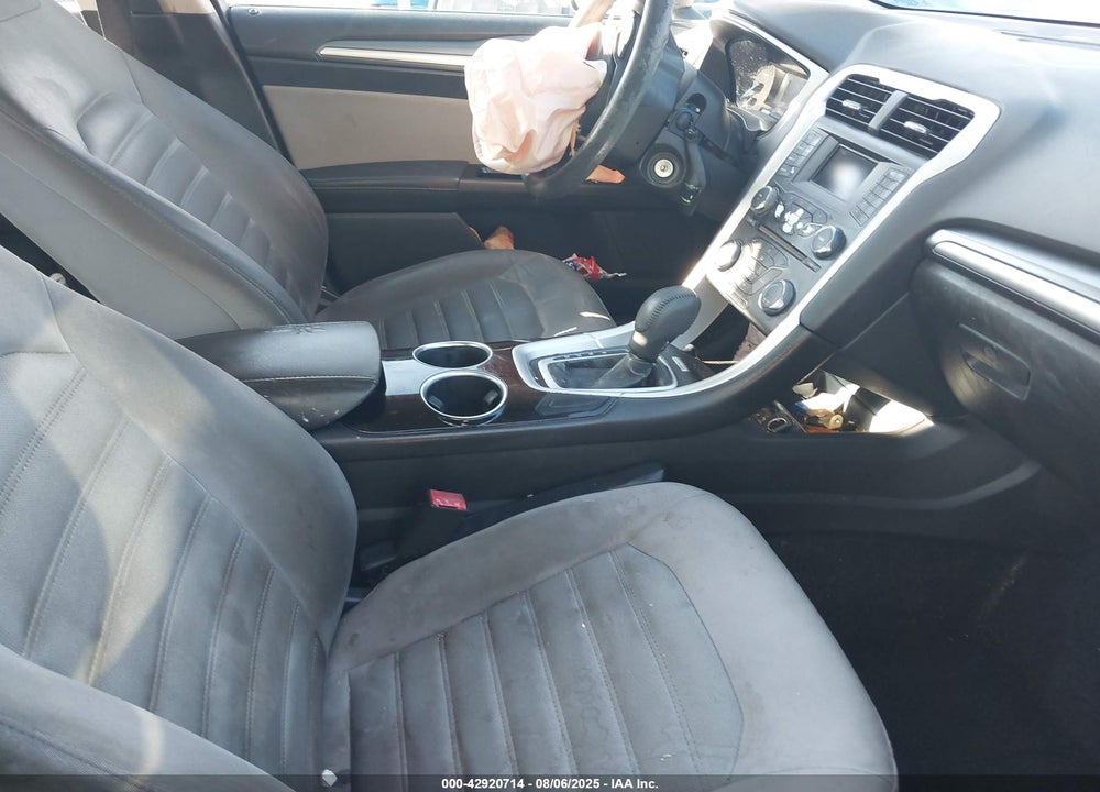 2013 FORD FUSION S VIN: 3FA6P0G77DR148165