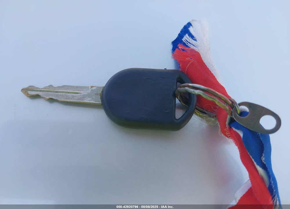 2001 FORD TAURUS SE VIN: 1FAFP58SX1G151161