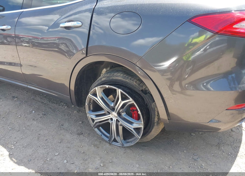 2019 MASERATI LEVANTE VIN: ZN661YUA8KX308289