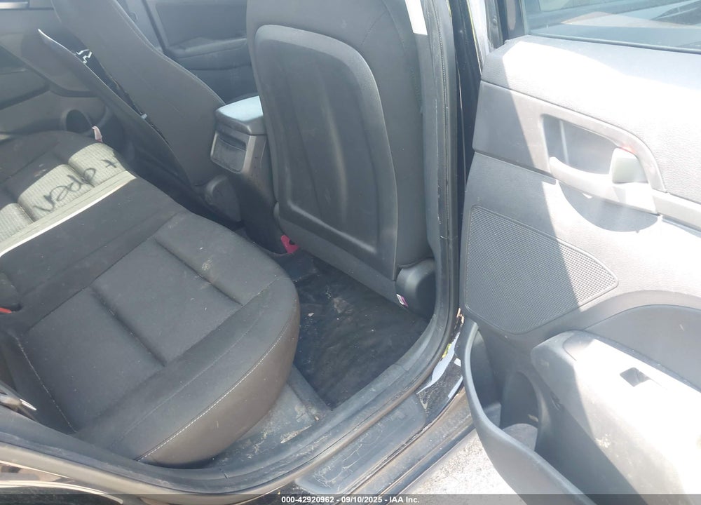 2018 HYUNDAI ELANTRA VIN: KMHD84LF4JU612810