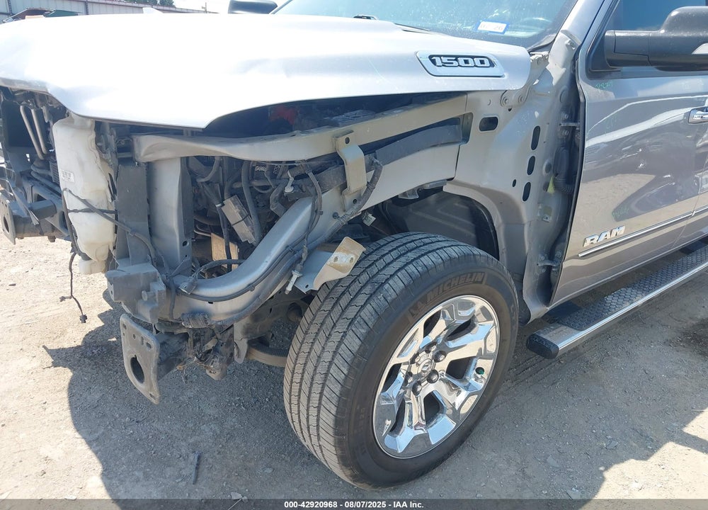 2019 RAM 1500 VIN: 1C6RREFG3KN667415