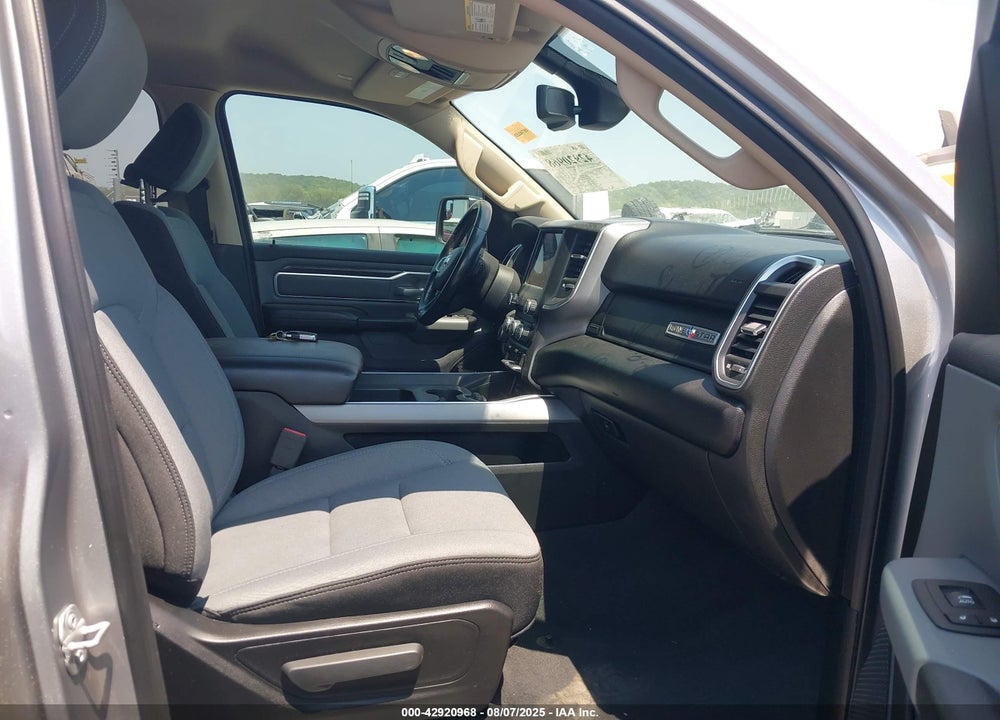 2019 RAM 1500 VIN: 1C6RREFG3KN667415