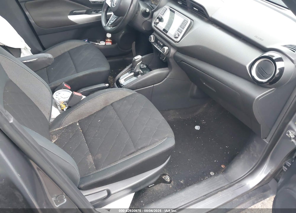 2019 NISSAN KICKS VIN: 3N1CP5CU8KL552553