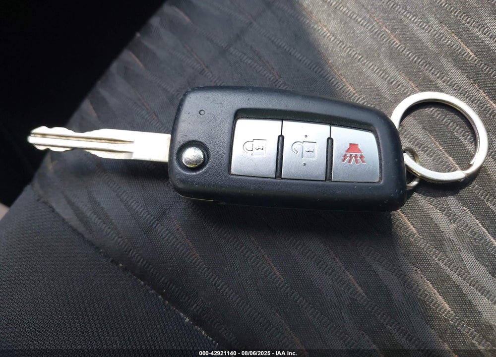 2017 NISSAN ROGUE VIN: KNMAT2MV3HP513663
